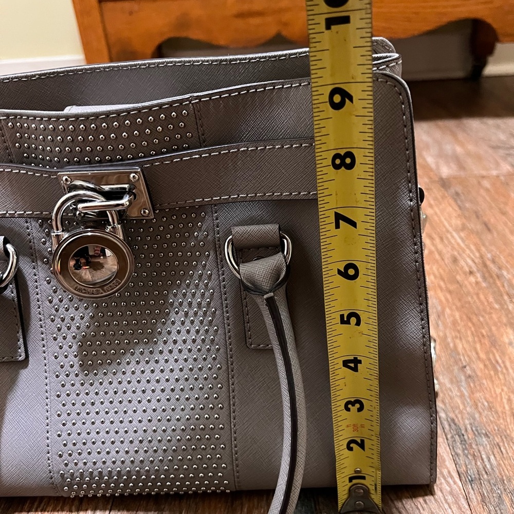 Michael Kors Hamilton Micro Stud Center Stripe Pearl Grey Leather Handbag - Picture 15 of 15